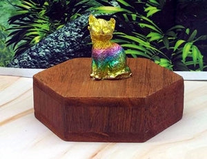 Bismuth Cat