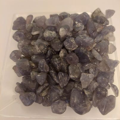 Iolite  Chips