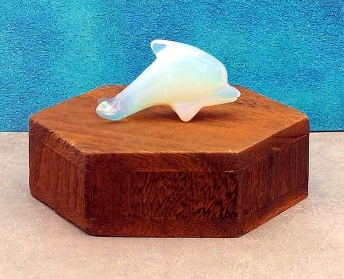 Dolphin Carving 2"