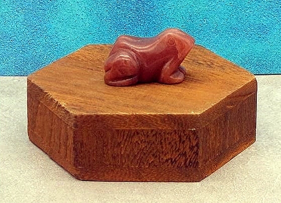 Frog Carving 1.5"