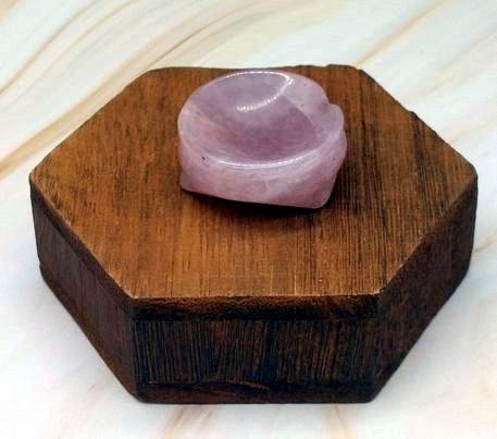 Rose Quartz Round Sphere Stand