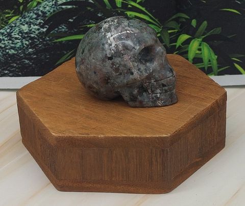 Skull Carvings 2"