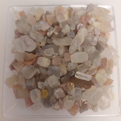 Mixed Moonstone Chips