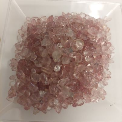 Strawberry Quartz Chips