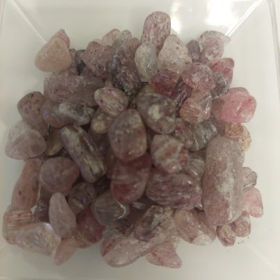 Strawberry Quartz Chips